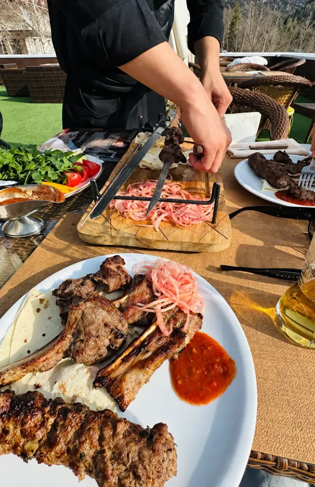 Food being served at the Samal restaurant